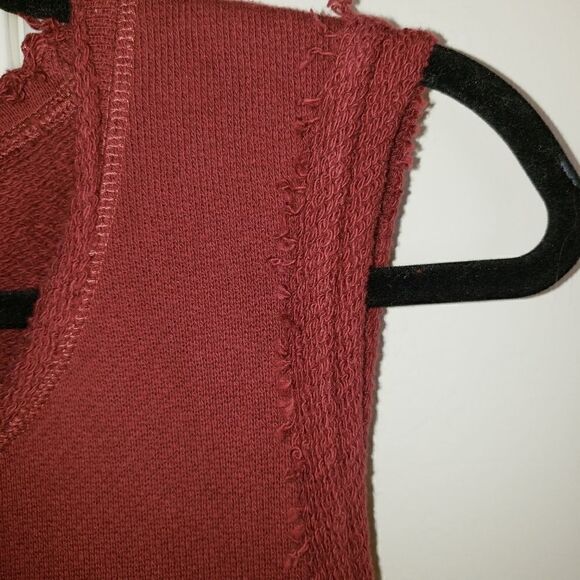 Dolce Vita Cotton Distressed Knit Sleeveless Top - Picture 9 of 9